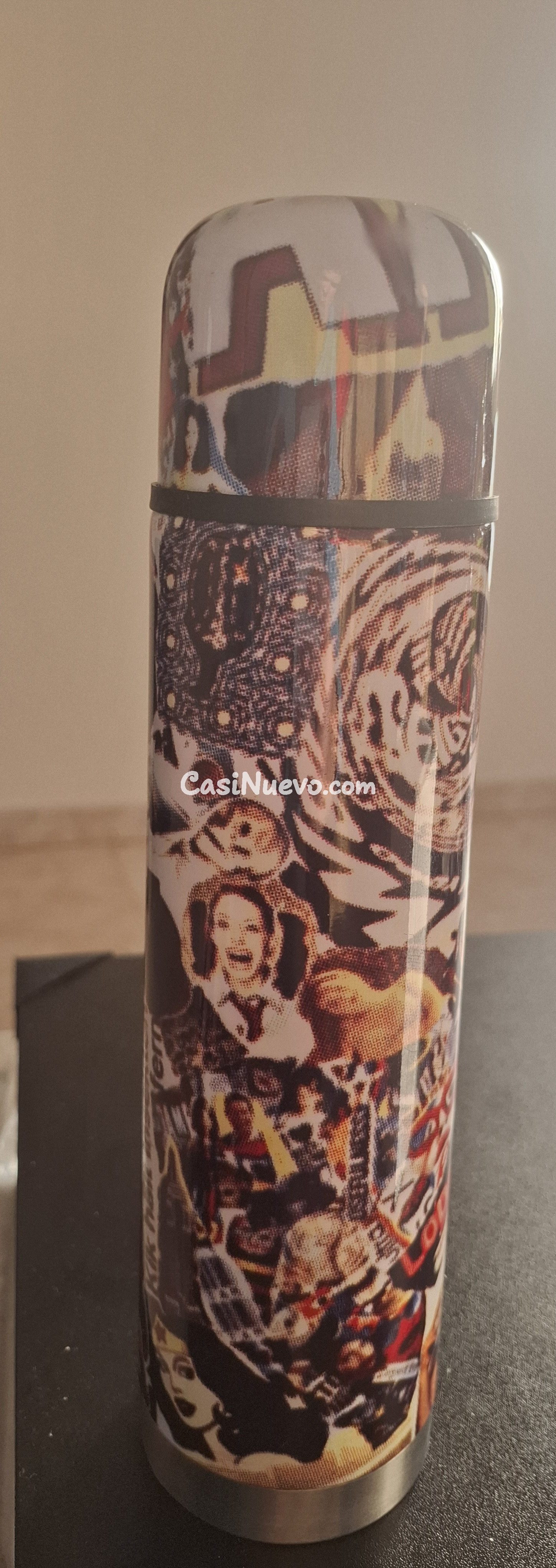 Termo con diseño de collage