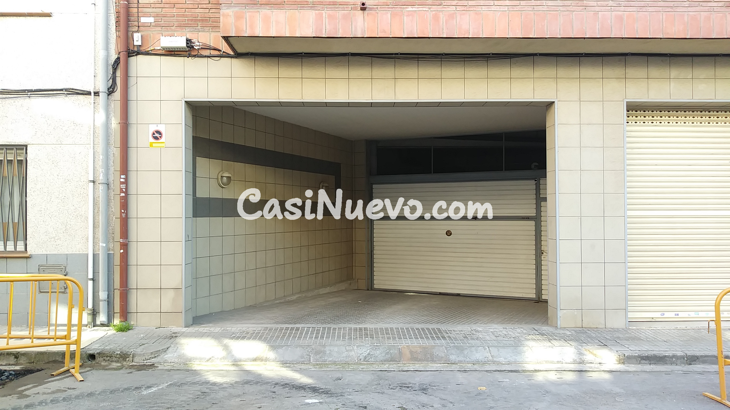 Alquiler ESPACIO PARA MOTO  situado en C. Alfou 86 Cardedeu