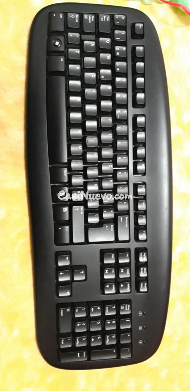 se vende teclado de ordenador