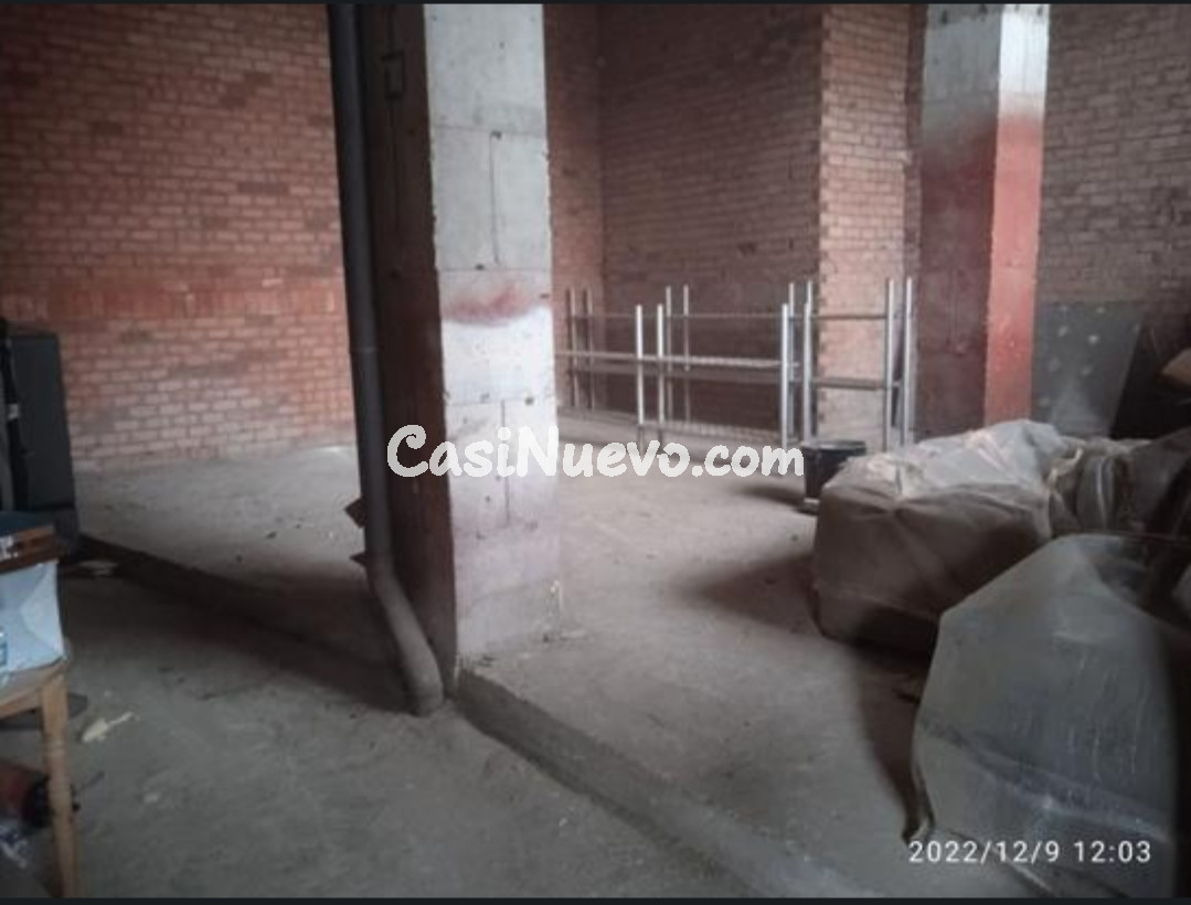 Venta de local de 130 m2 zona carrefour alameda,cerca clínica el ángel.