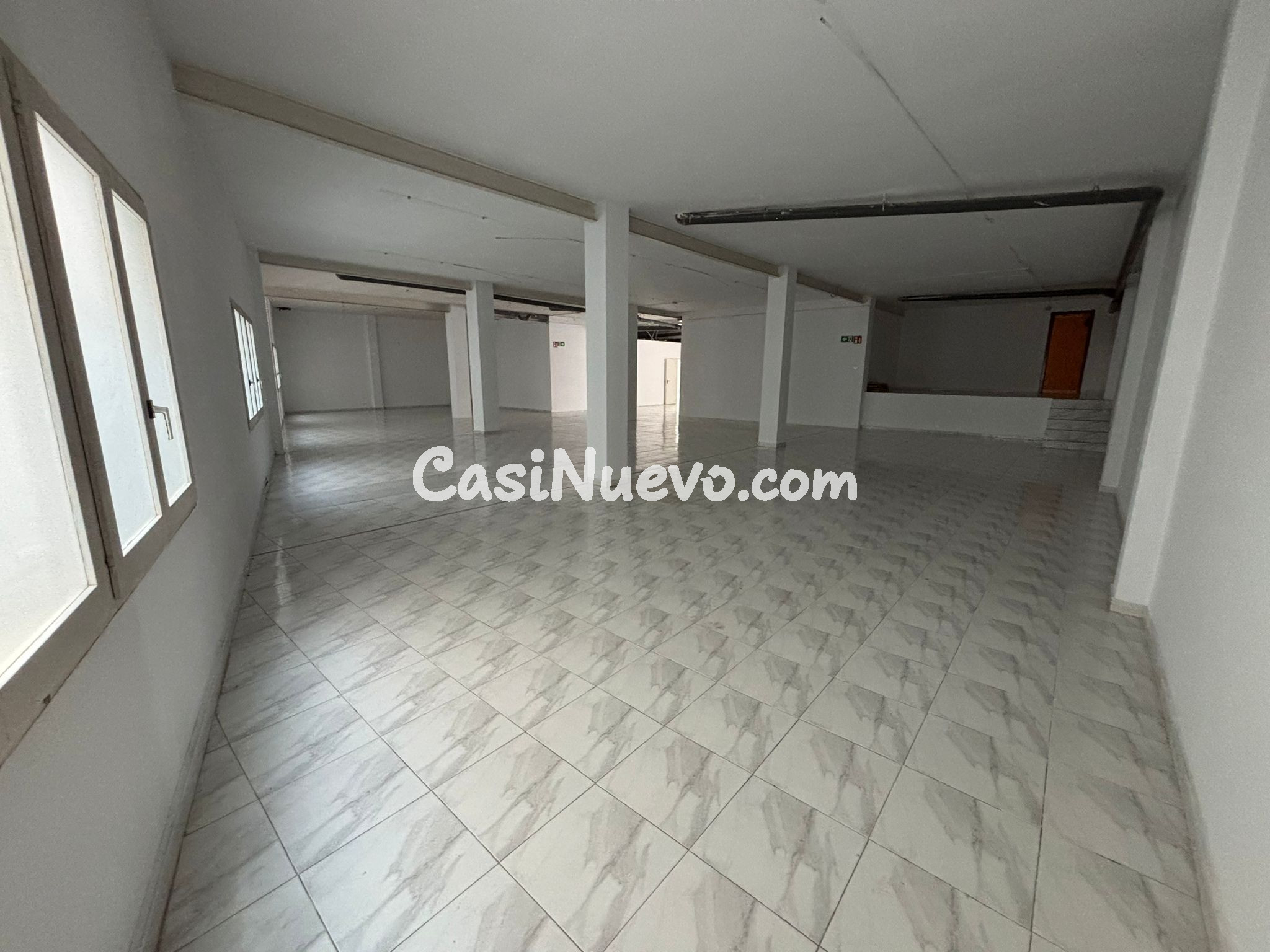 Venta de Local  Comercial en C Alfou 86 Cardedeu