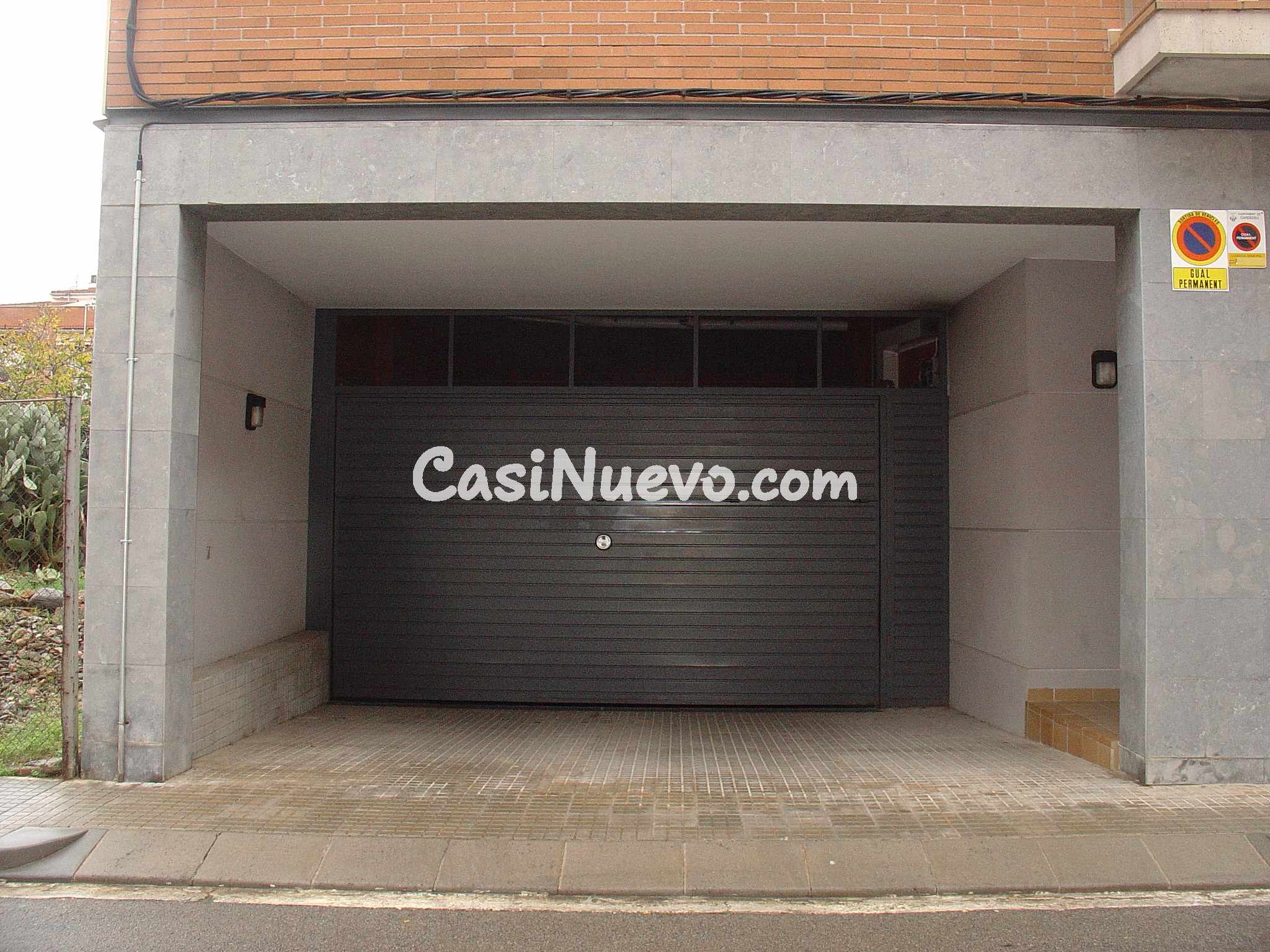 Alquiler ESPACIO PARA MOTO en C. Avila 27 Cardedeu