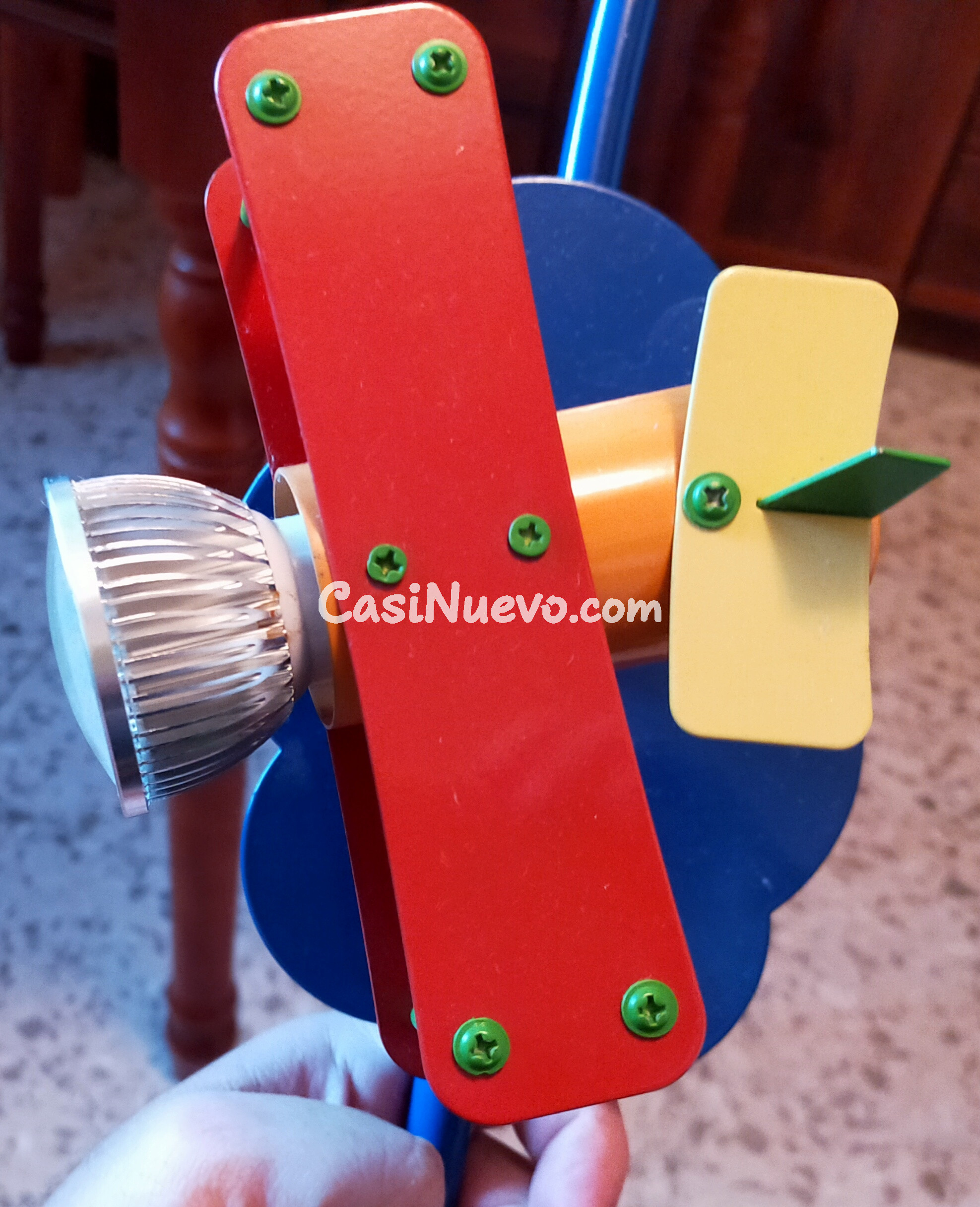 Venta de lámpara infantil de aviones.