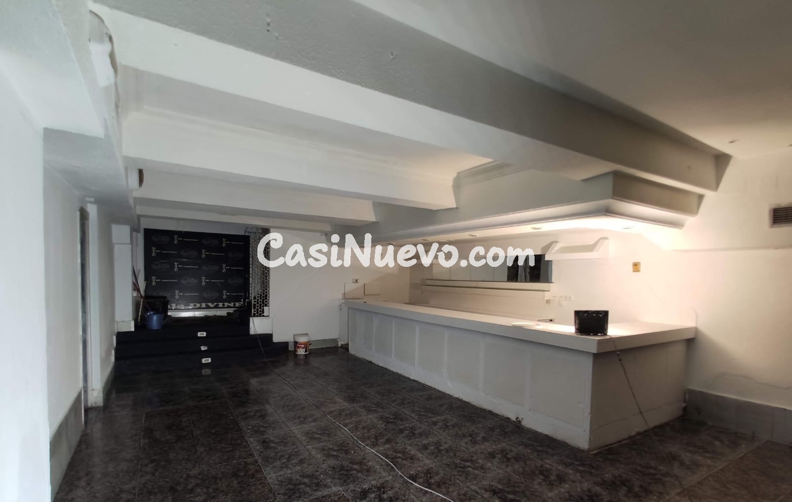 Venta de local de 130 m2 en la malagueta