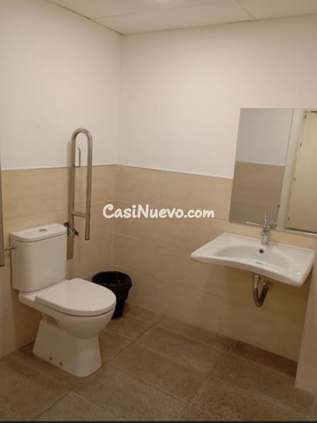 Alquiler de oficina en trinidad grund.