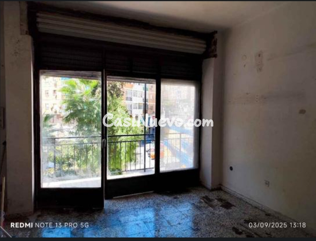 Venta de local en Miraflores de los Ángeles - foto 3