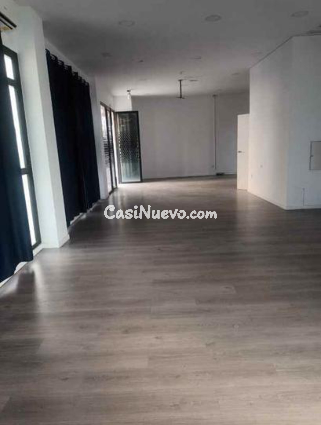 Alquiler de local de esquina en avenida de la aurora