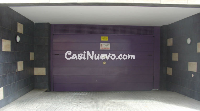 Espacio para MOTO en C. Anselm Clave 36  Vilanova i la Geltr