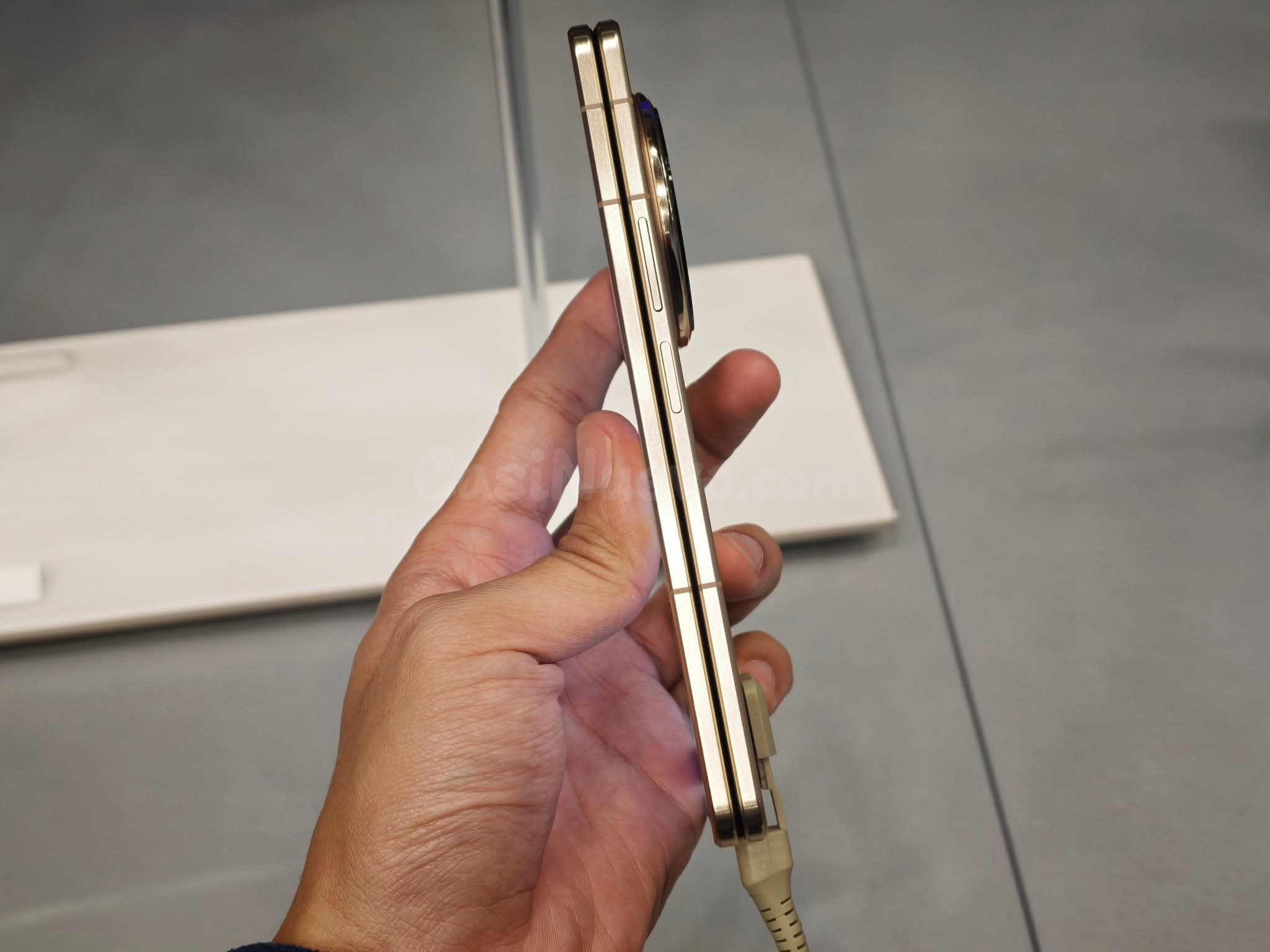 Honor magic V6 Desbloqueado 16GB/1TB - foto 4