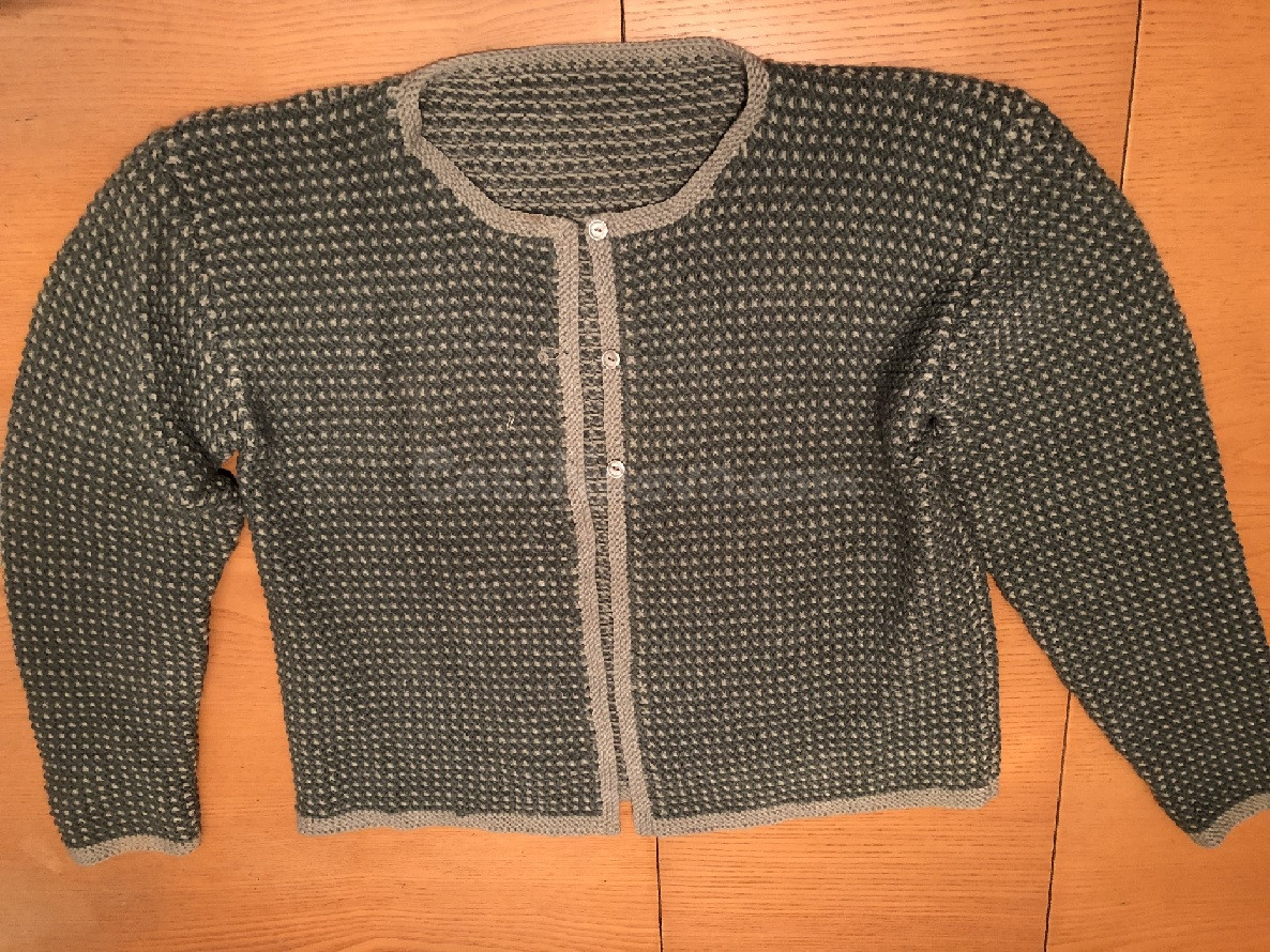 Suéter de punto gris