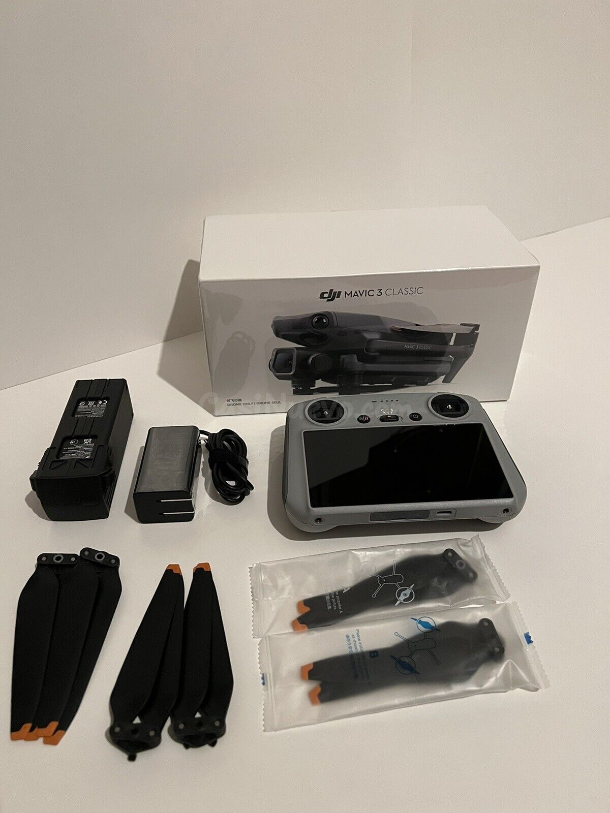 DJI Mavic 3 Classic Drone with RC Remote & Hard-Shell Travel