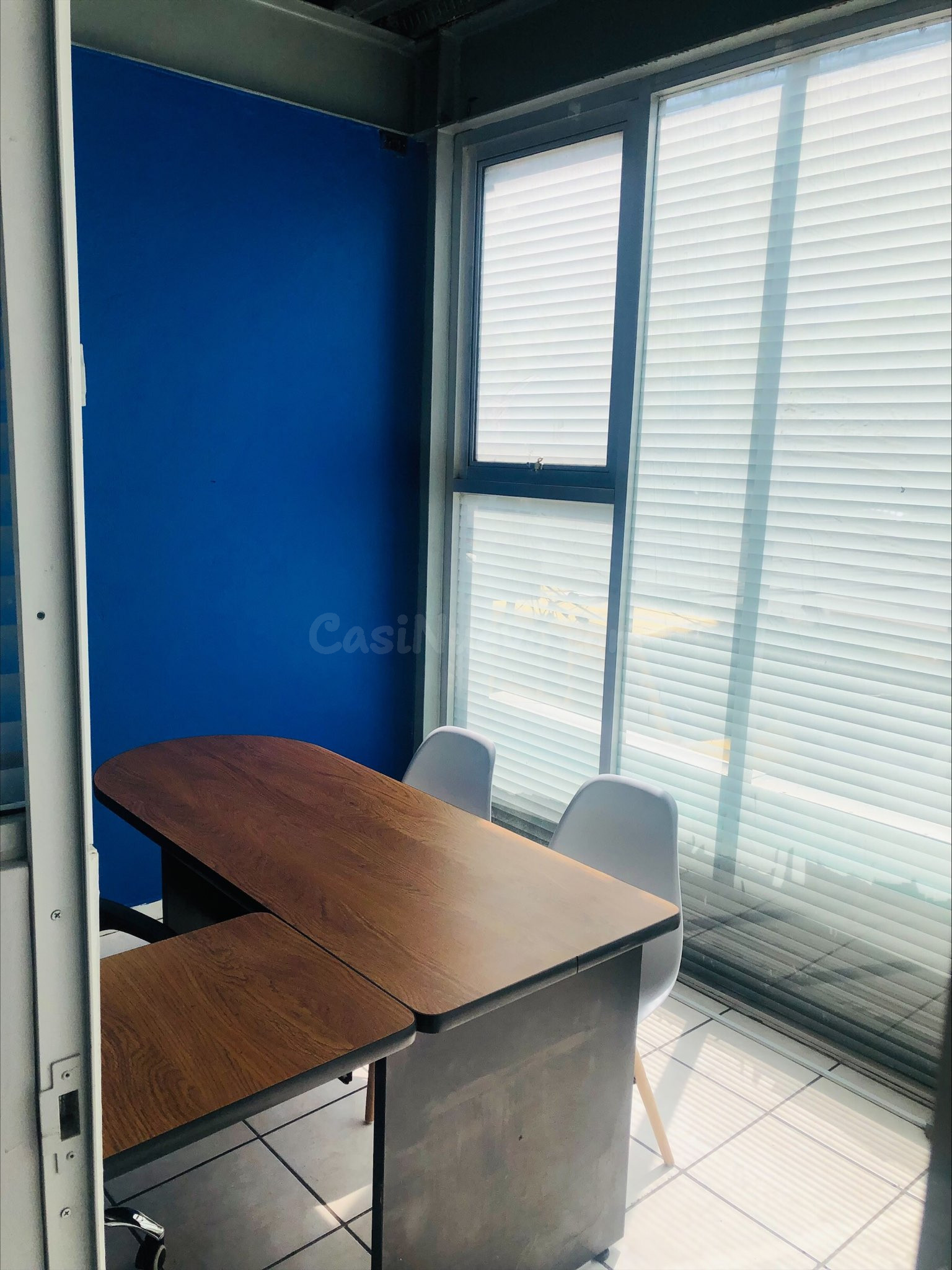 RENTA DE OFICINAS FISICAS EN MUNDO E - foto 2