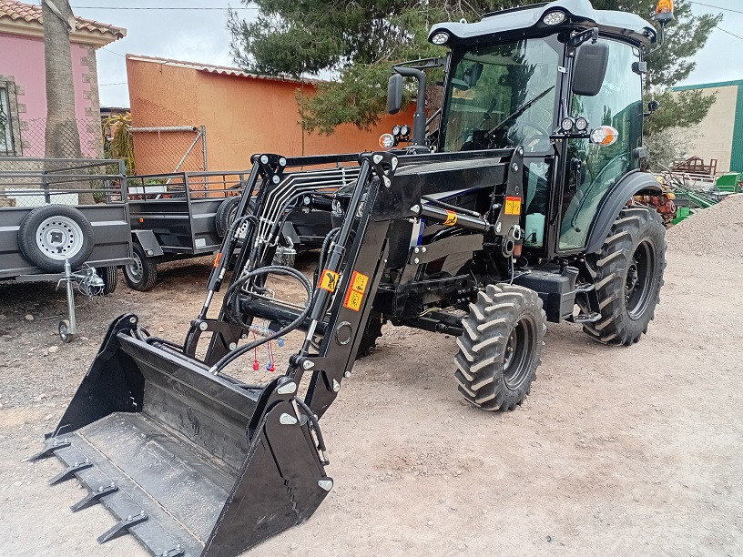 TRACTOR FRUTERO CON CABINA Y PALA DE 50 CV (NUEVO).