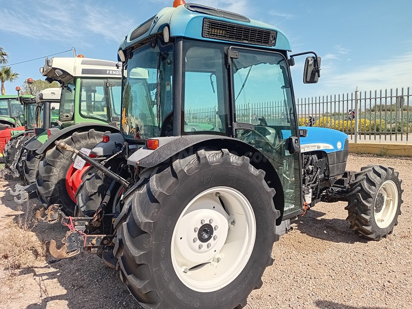 NEW HOLLAND TN85 FA con cabina. - foto 4