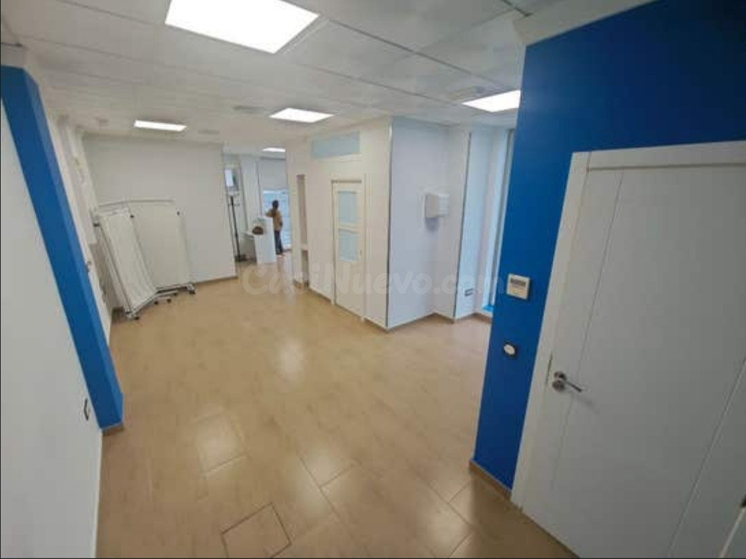 Alquiler de local de 60 m2 plaza basconia zona Eugenio gross - foto 2