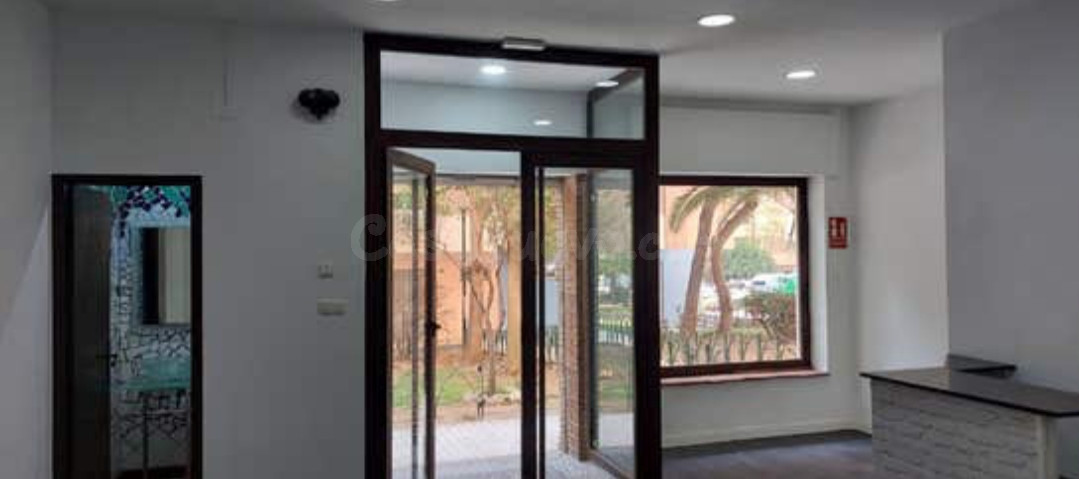 Venta de local con 52 m2 en la roca