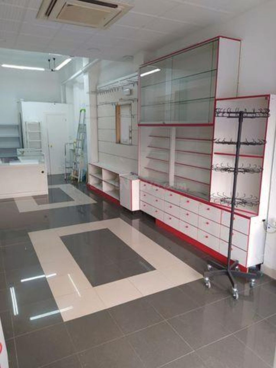 Alquiler de local de 45 m2 zona calle la unión - foto 3
