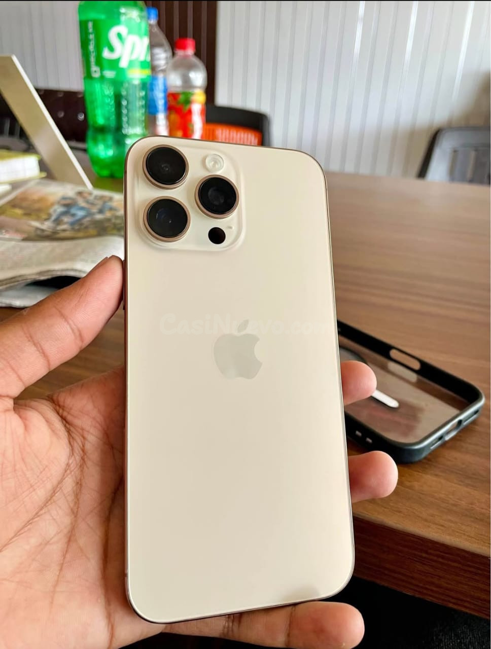 Apple iPhone 16 Pro Max