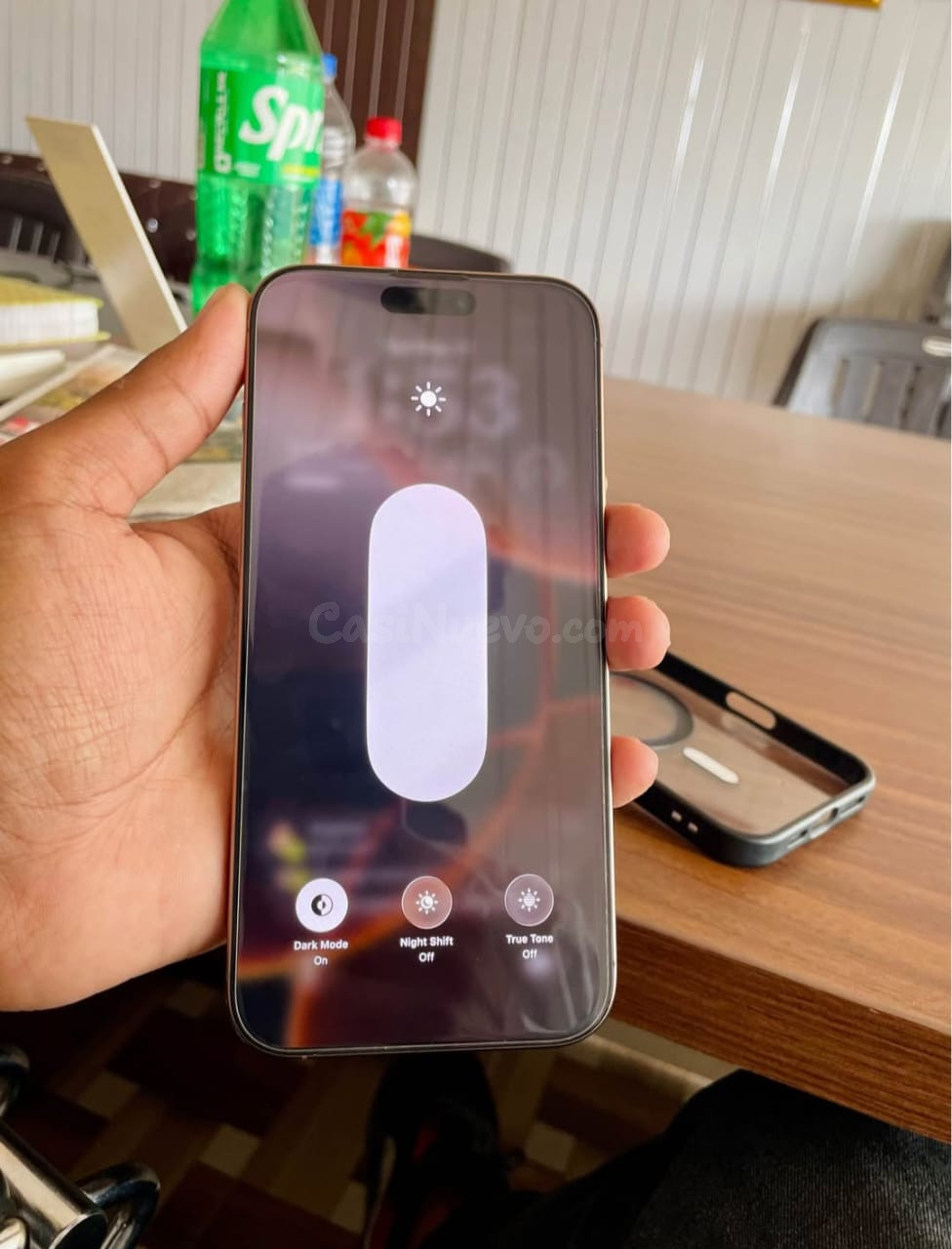Apple iPhone 16 Pro Max - foto 5
