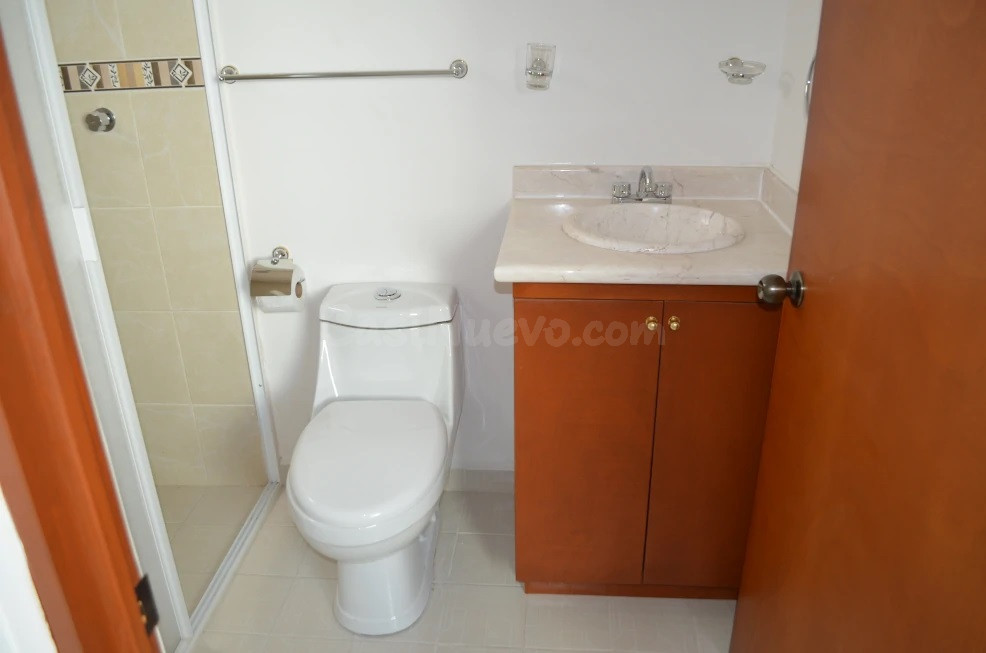 Casa en venta de una planta en Queretaro trato directo - foto 5