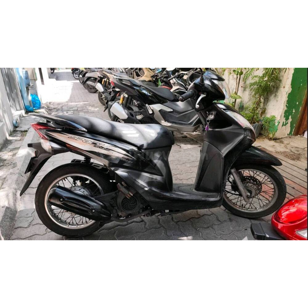 Scooter Honda Spacy-I de 110 cc