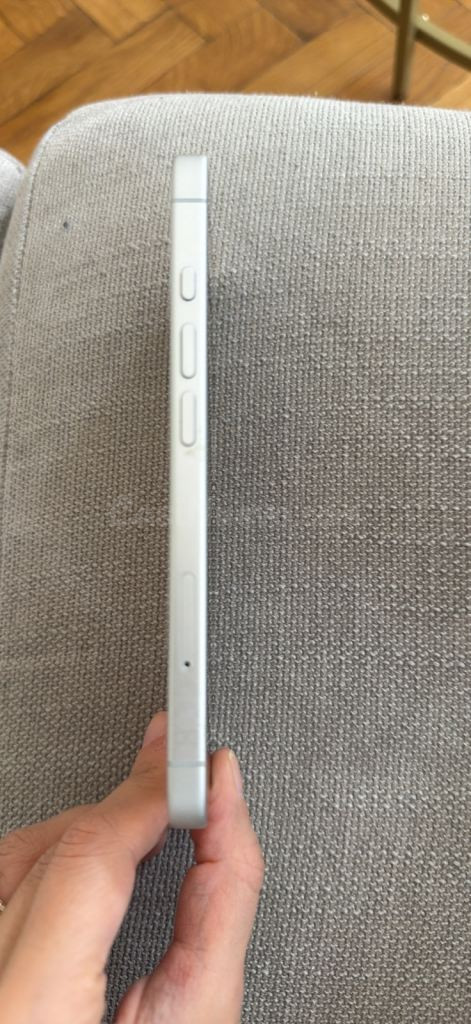 iPhone 16 - foto 3