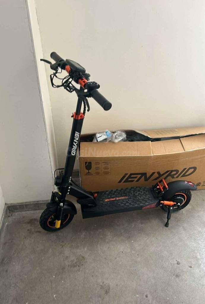 patinete eléctrico completamente nuevo