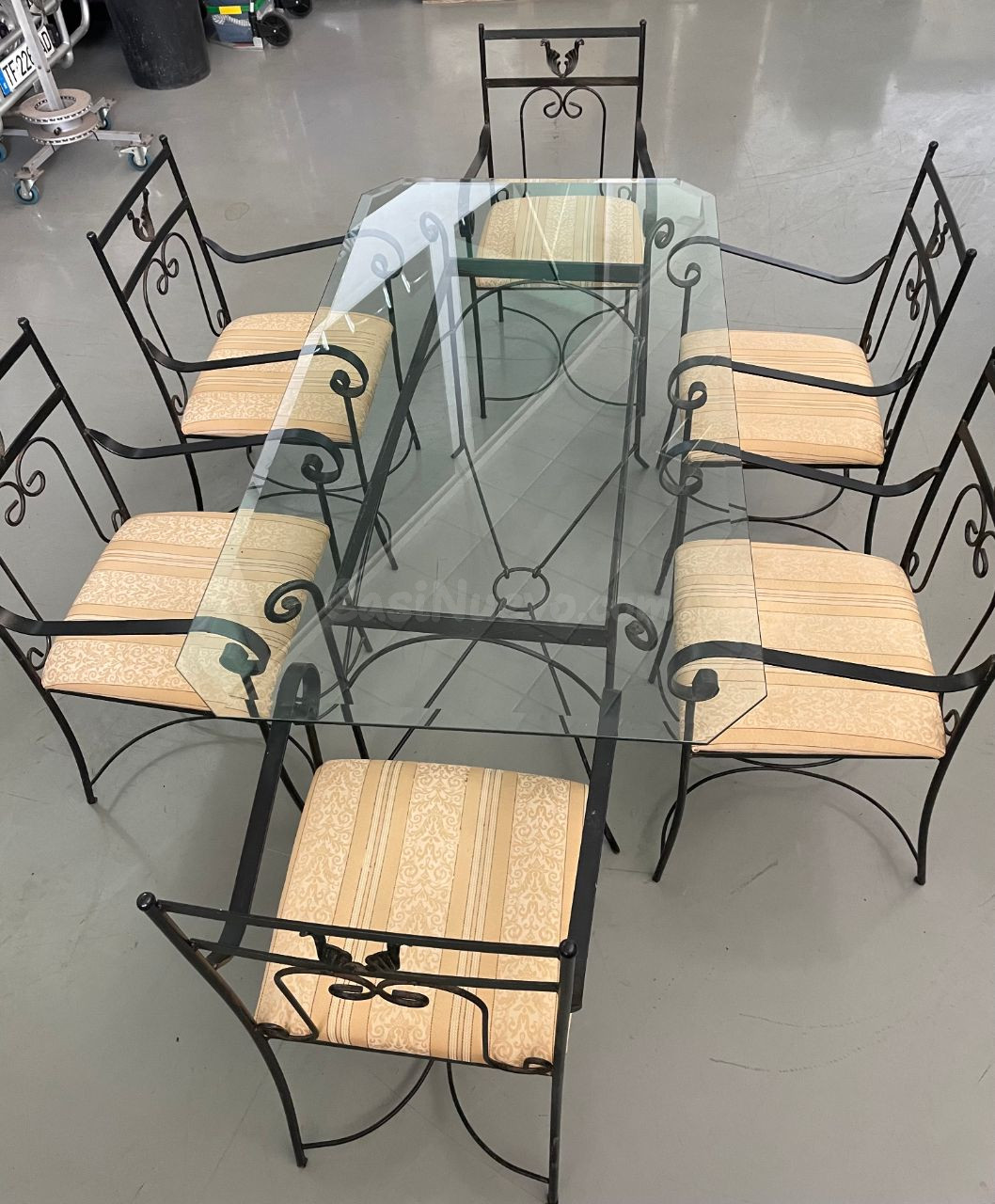 Conjunto mesa y sillas comedor cristal - foto 2