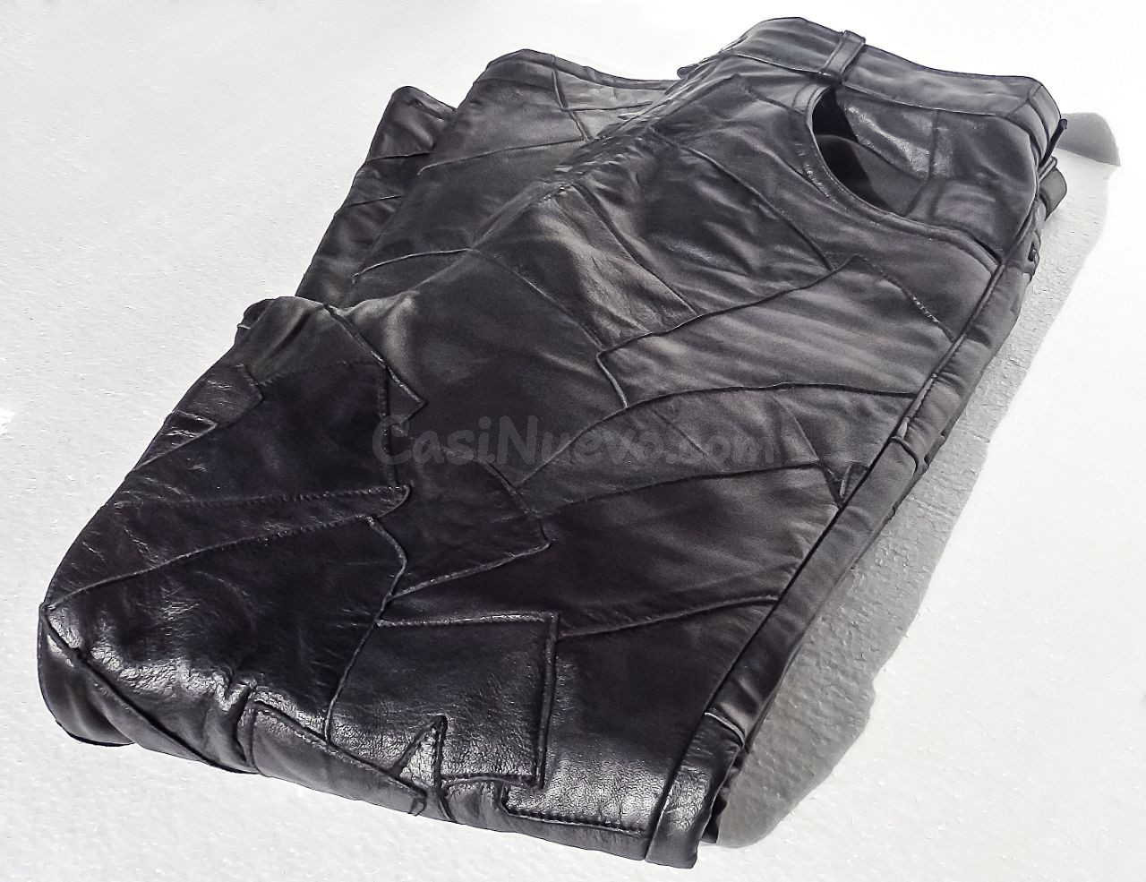 Pantalón de cuero ensamblado unisex: Made in Spain - 69 €