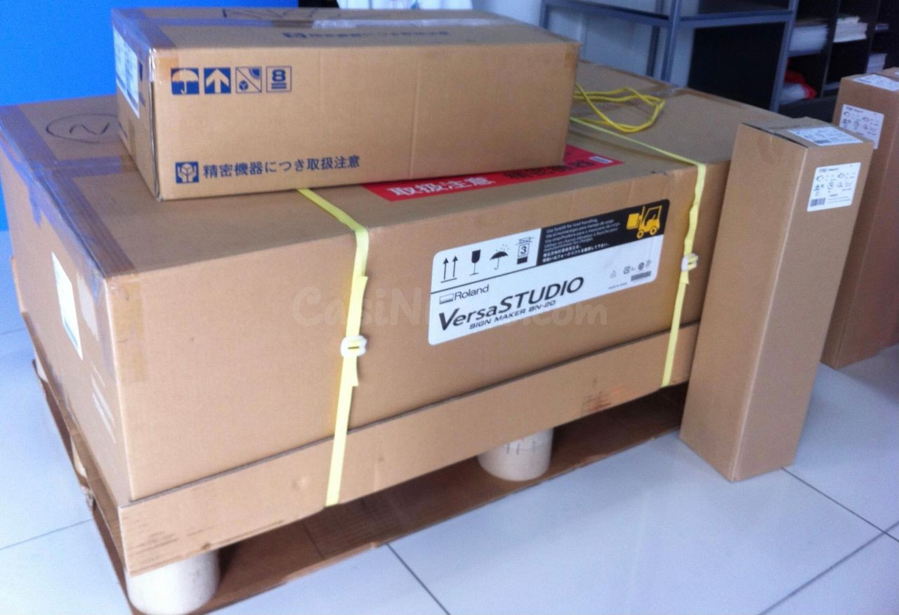 Roland VersaSTUDIO BN-20 Desktop Inkjet Printer/Cutter - foto 3