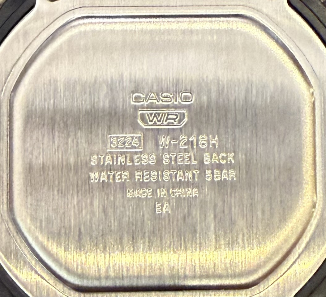 Reloj digital original sin estrenar