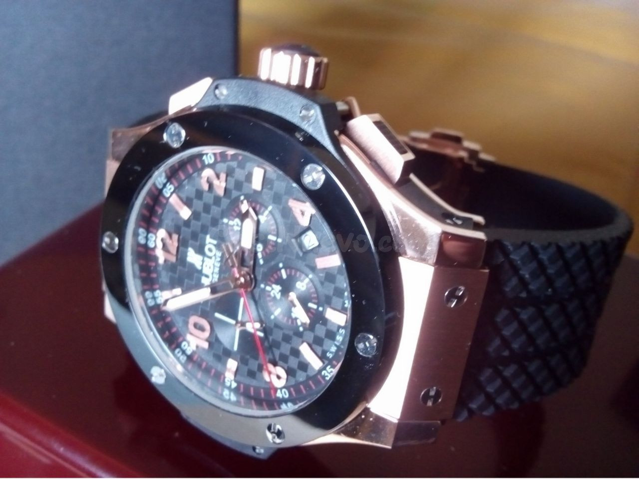 Hublot Big Bang Carbono edición automático en dorado o plata
