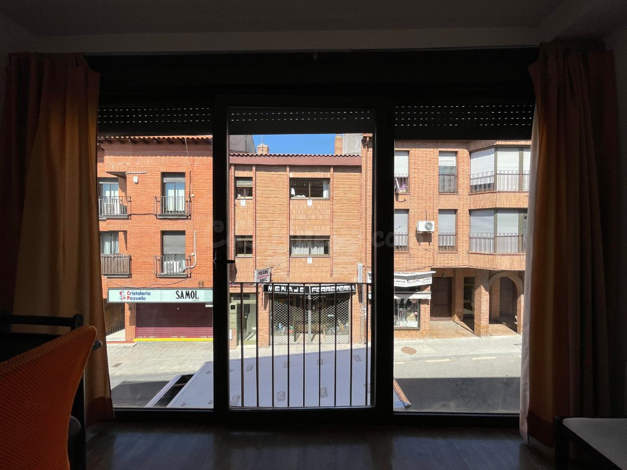 Alquiler preciosos estudio en Pozuelo de Alarcon Centro Muy  - foto 3
