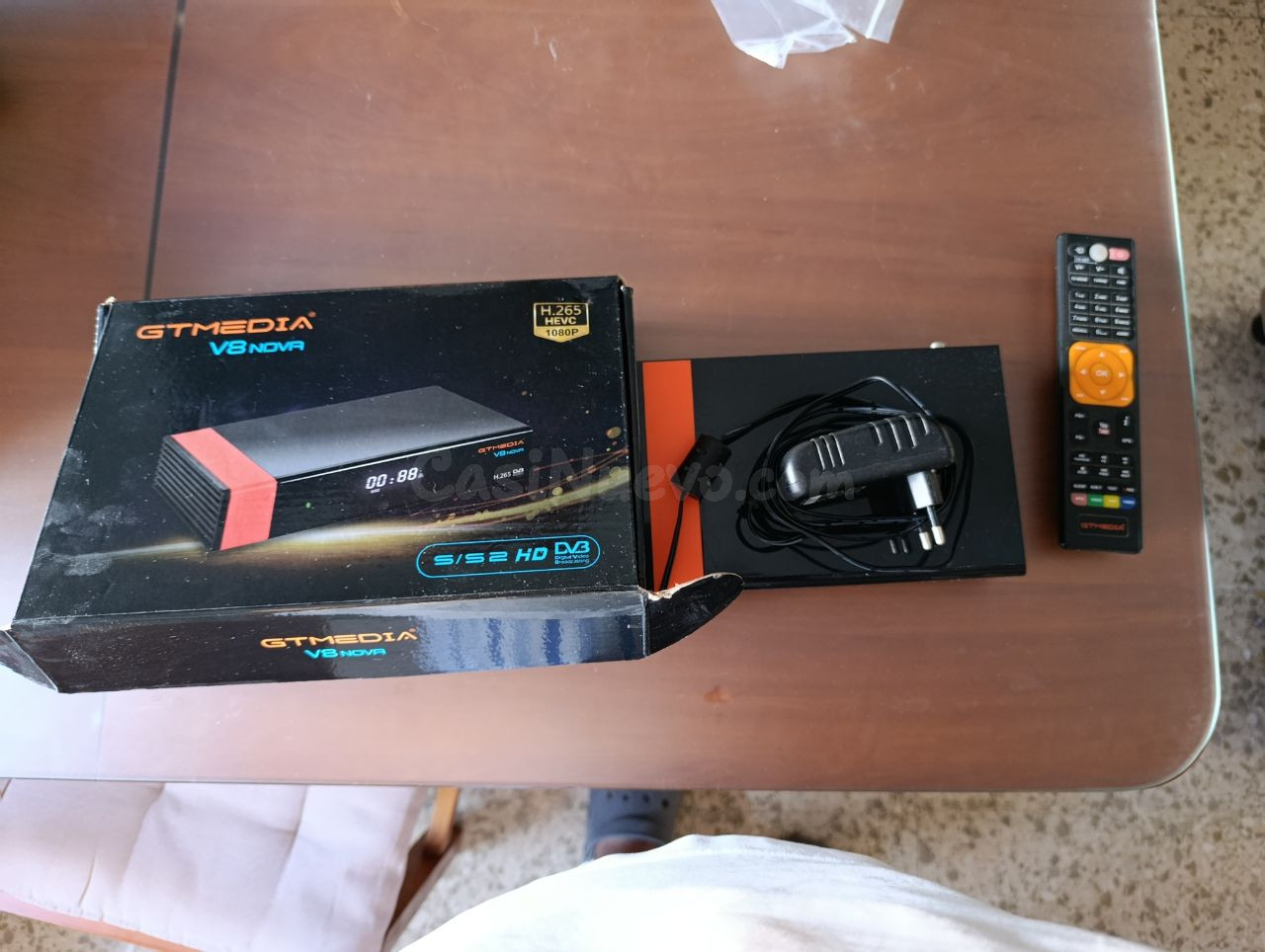 Receptor de satélite GTMedia V8 Nova - foto 2