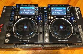 Se venden 2x Pioneer CDJ-2000 Nexus2 y 1x PIONEER DJM-900 Nx