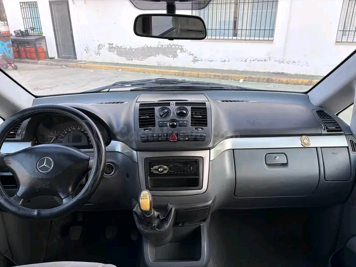 Mercedes-Benz Viano 2003 Diesel Automático - foto 2