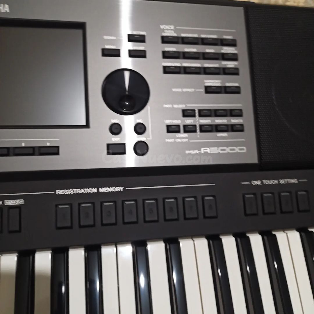Yamaha PSR-A5000 de 61 teclas Teclado workstation arreglador - foto 2