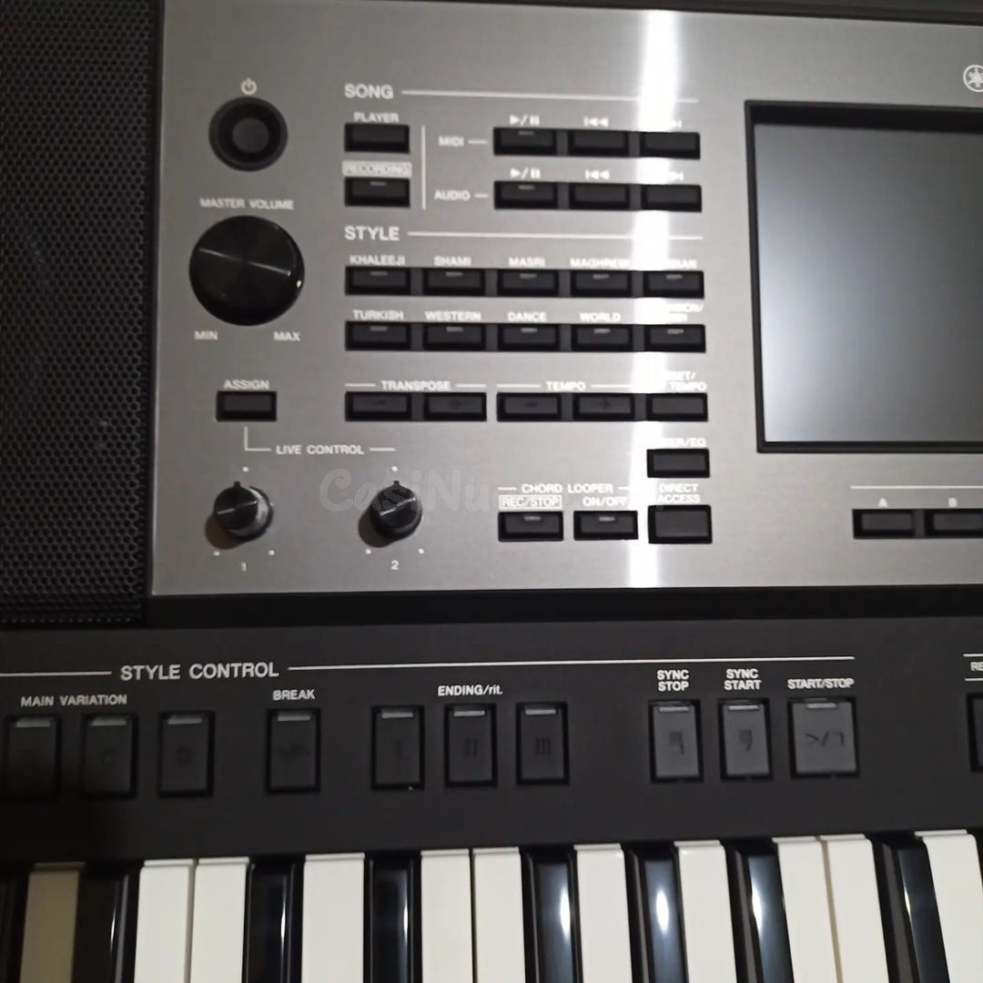 Yamaha PSR-A5000 de 61 teclas Teclado workstation arreglador - foto 4