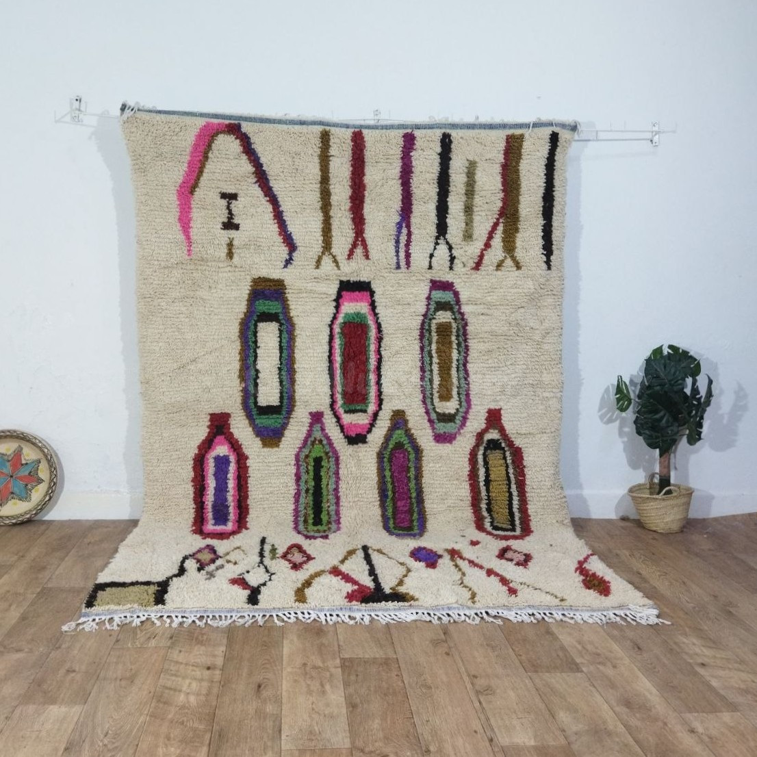 Alfombra bereber marroquí artesanal 266 × 188 cm – Multicolo