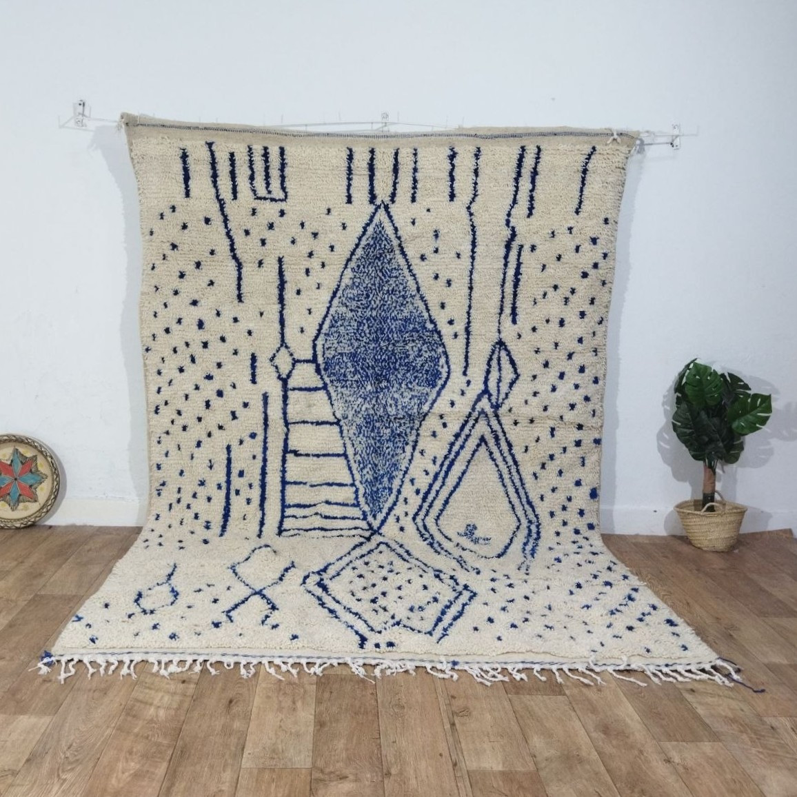 Alfombra bereber marroquí artesanal 292 × 200 cm – Marfil y 