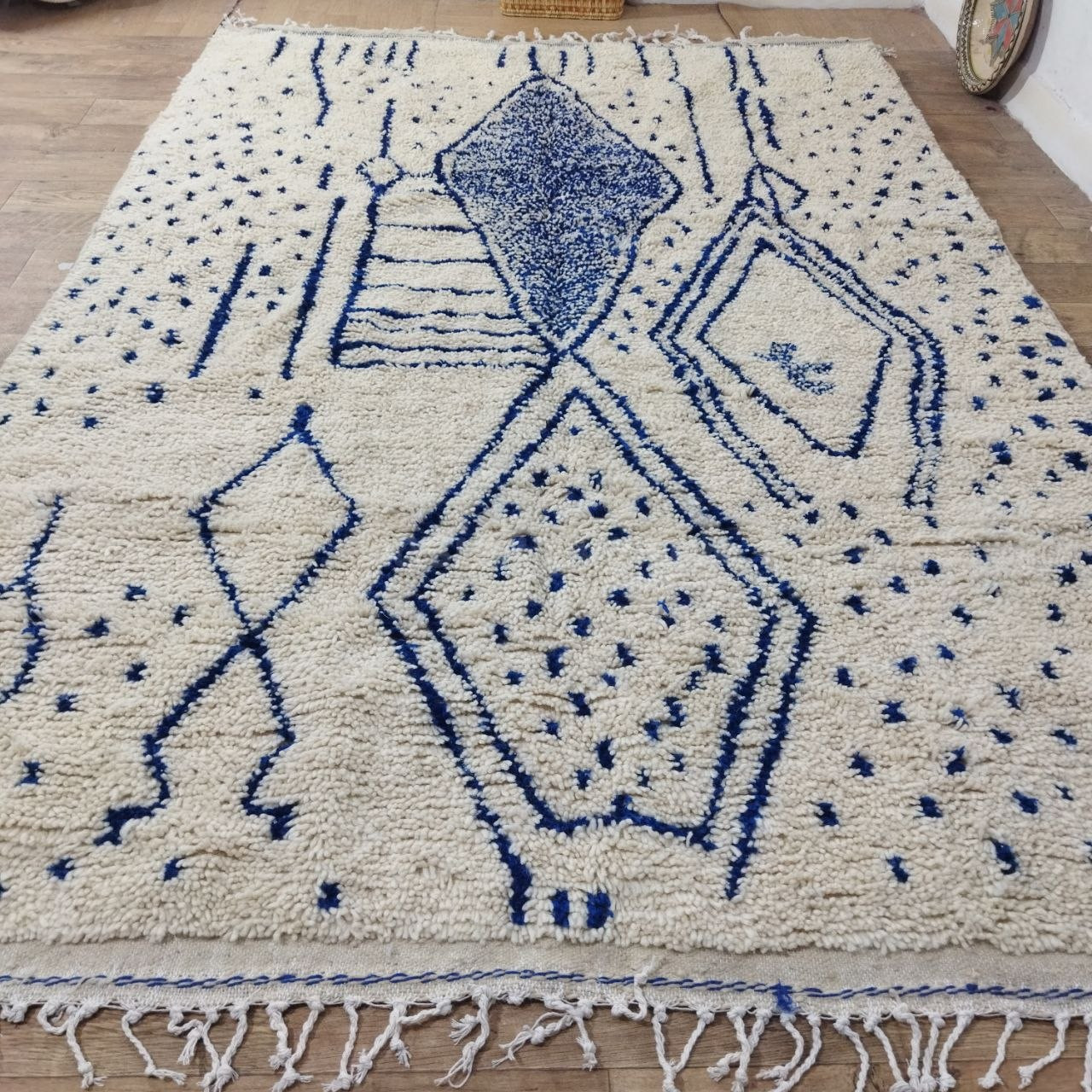 Alfombra bereber marroquí artesanal 292 × 200 cm – Marfil y  - foto 3