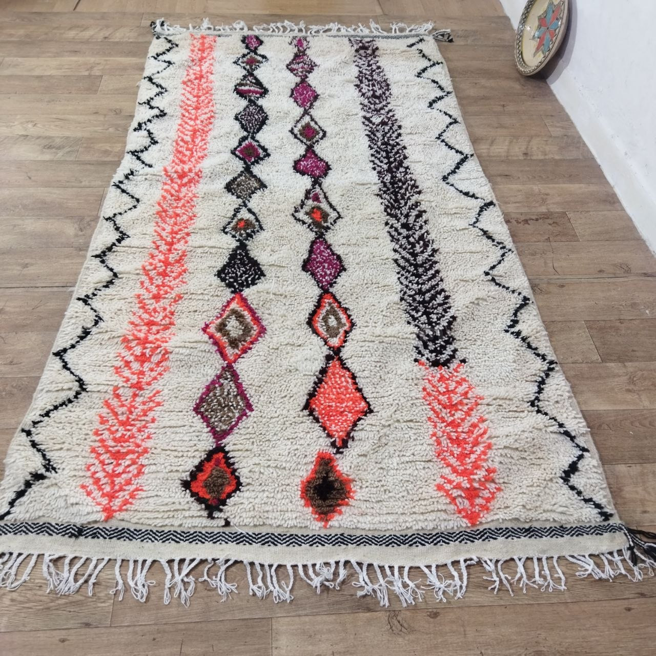Alfombra bereber marroquí Azilal artesanal – 267 × 145 cm - foto 3