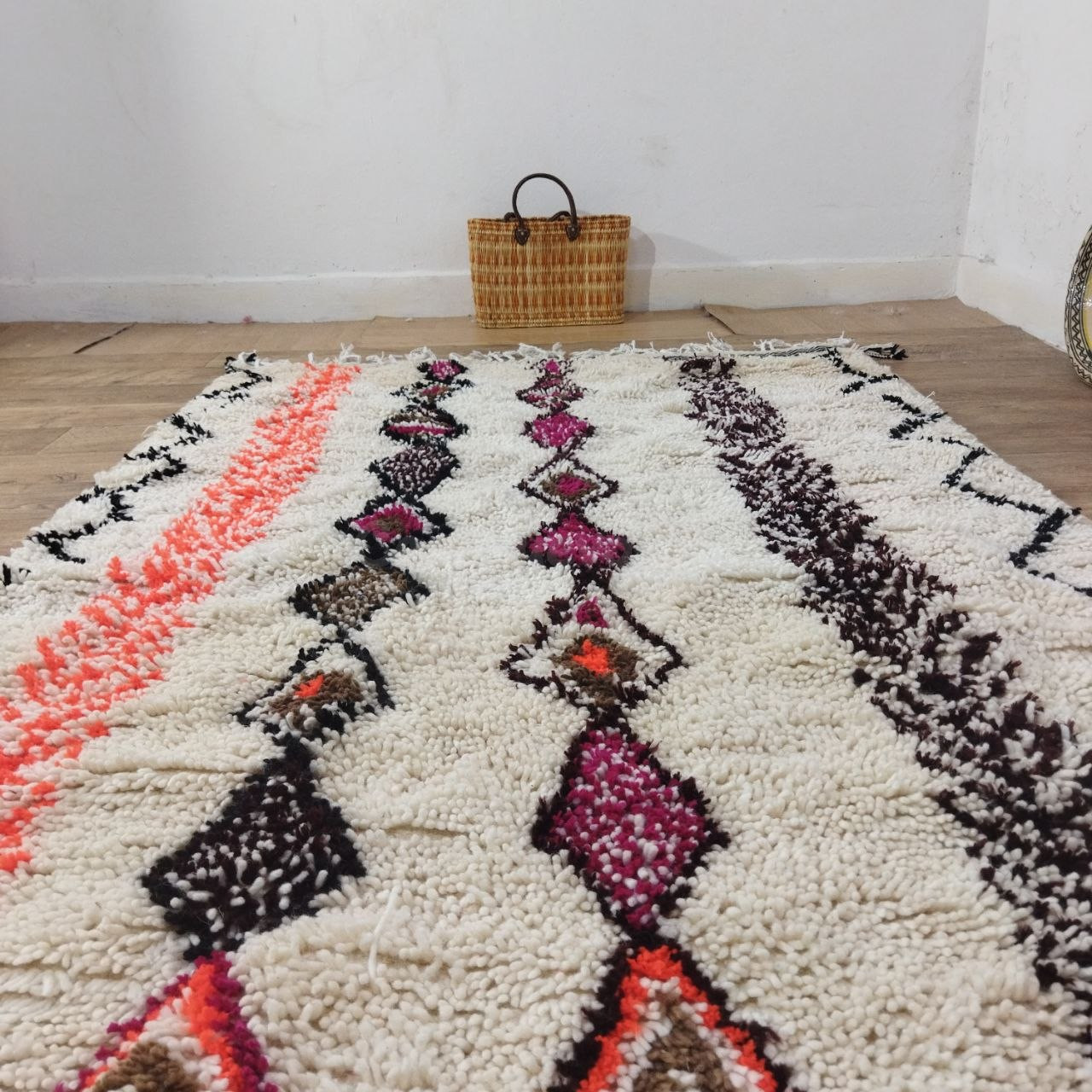 Alfombra bereber marroquí Azilal artesanal – 267 × 145 cm - foto 4