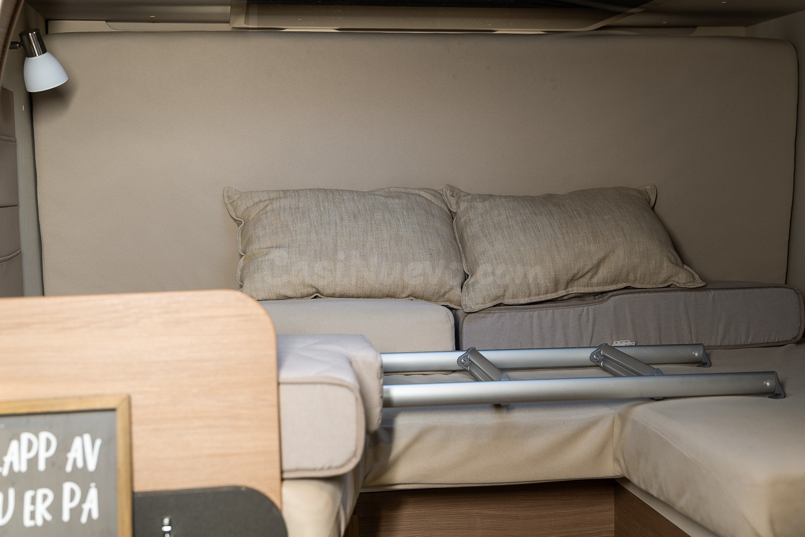 Adria Compact SLS parcialmente integrada con extensión lateral - foto 5