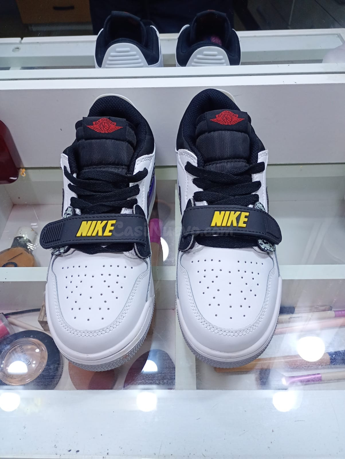 Zapatillas Jordan Legacy 312 Low Lakers - Talla 36 /5.5/ 22.5cm.
