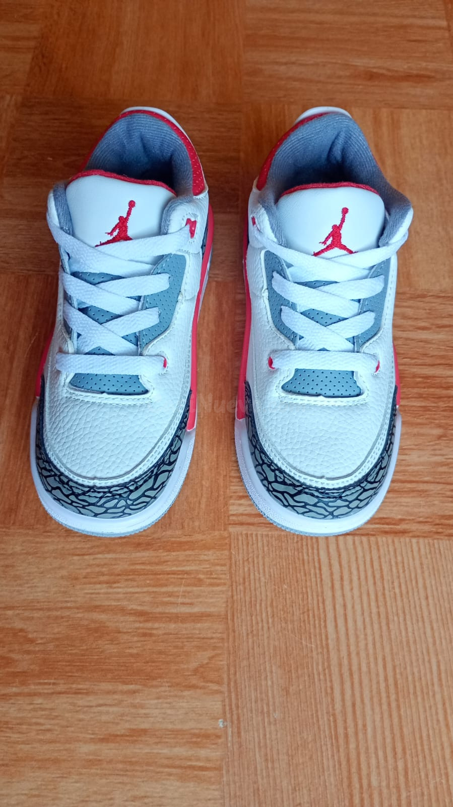Zapatillas Air Jordan 3 Retro "Fire Red"- TALLA 31/ 19cm.