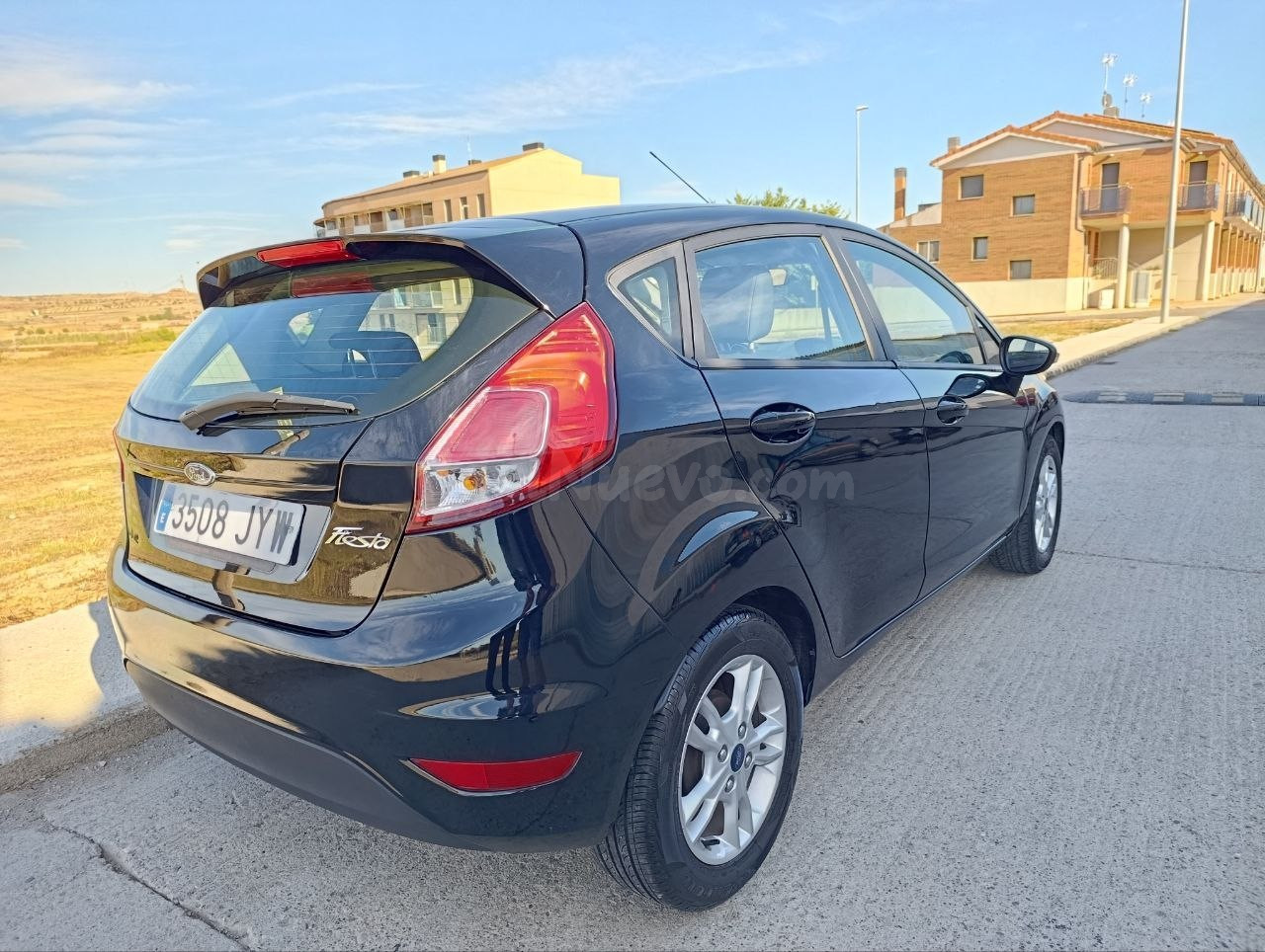 Ford Fiesta 73.600 km | Gasolina 82 CV | Año 2017 - foto 3