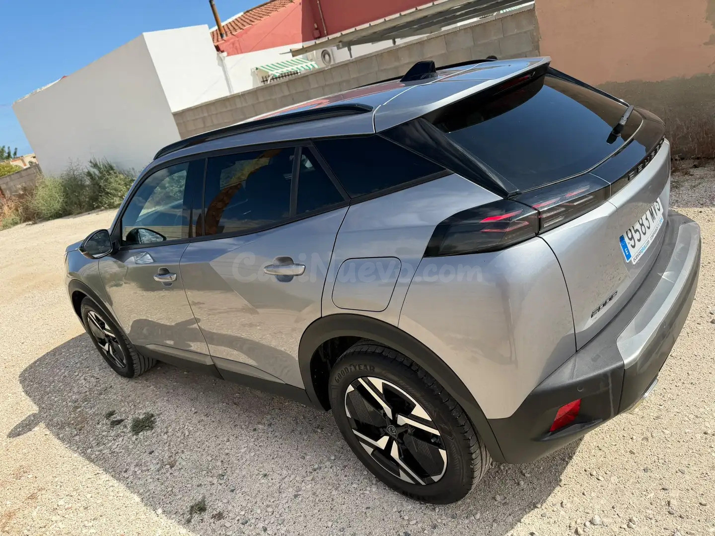 Peugeot 2008 1.2 PureTech S - foto 2
