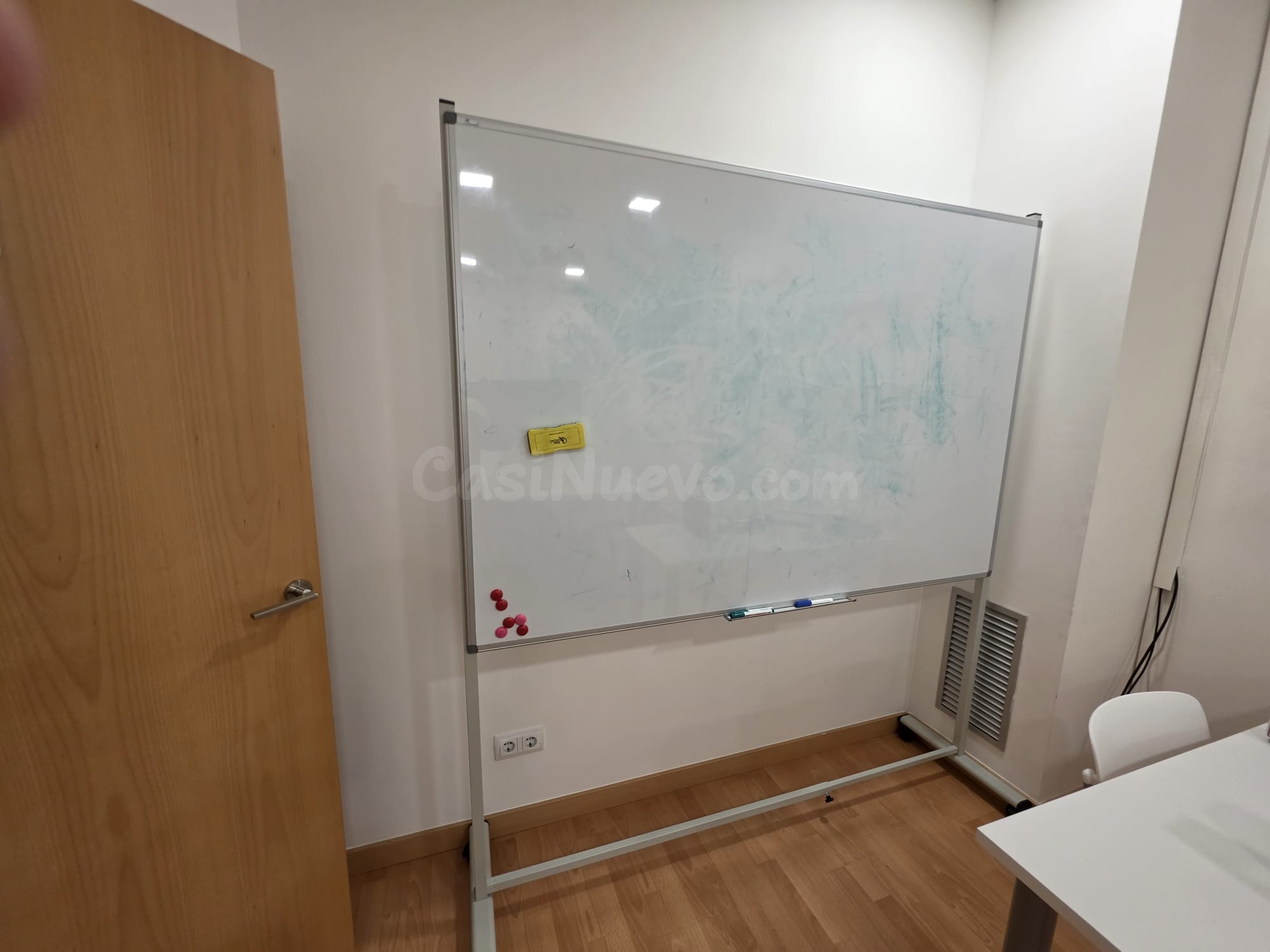 Pizarra portátil estándar con escritorio - foto 4