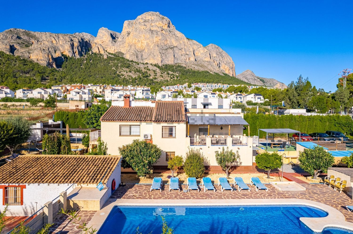 Villa finca turística de lujo en Polop, 4.000 m², licencia VT-485608-A
